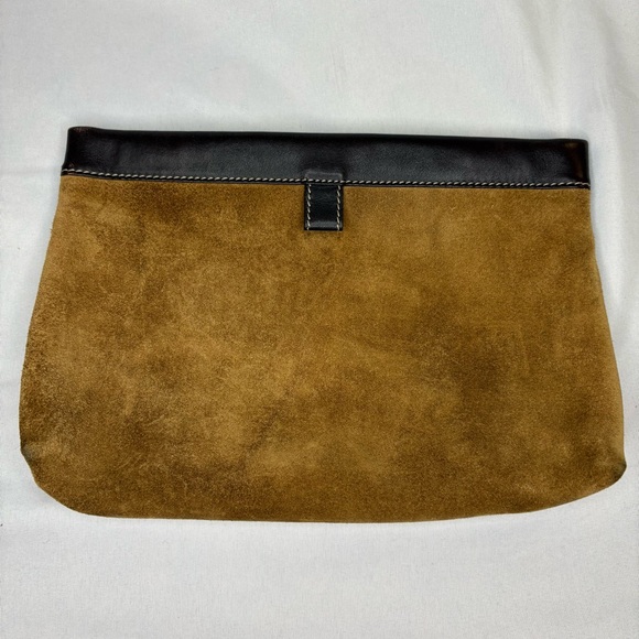 ❌SOLD❌ LOEWE Suede Clutch with Hinged Structured Opening - Picture 3 of 12